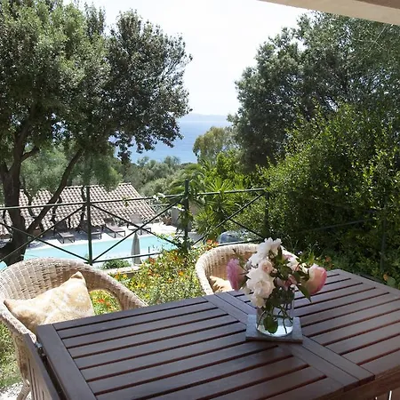 Holiday park Ogliastrello Olmeto (Corsica)
