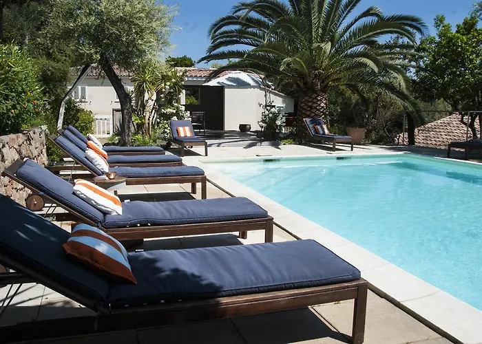 Prázdninový areál Ogliastrello Olmeto (Corsica)