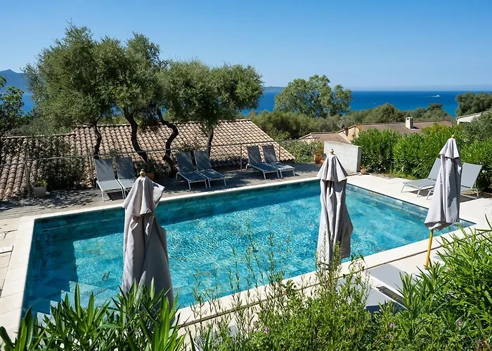 Prázdninový areál Ogliastrello Olmeto (Corsica)