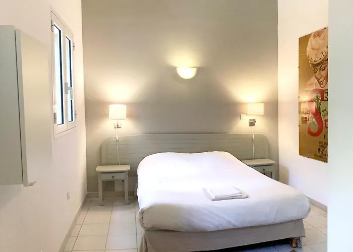 Prázdninový areál Ogliastrello Olmeto (Corsica)