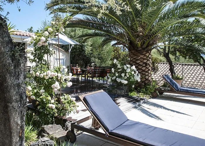 Prázdninový areál Ogliastrello Olmeto (Corsica)