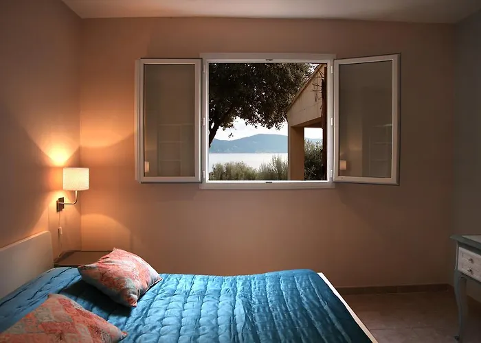 Ogliastrello Olmeto (Corsica)